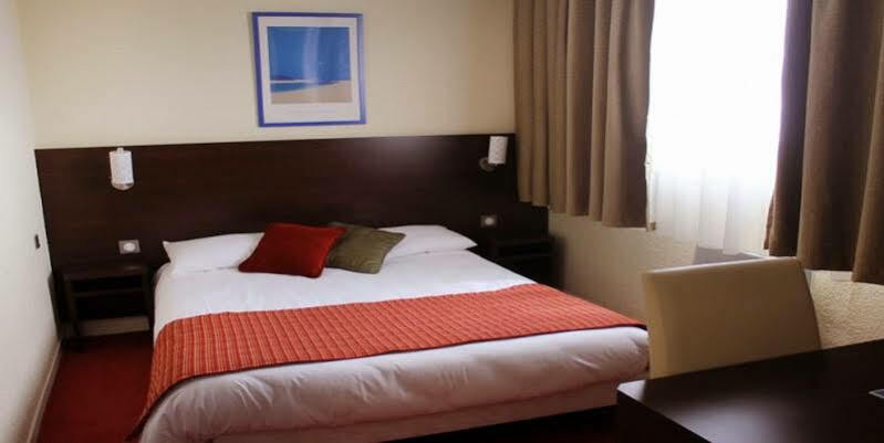 The Originals City, Hotel Paris Sud, Orly-Draveil ภายนอก รูปภาพ
